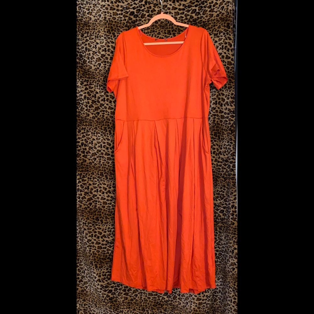 Orange dress with POCKETS